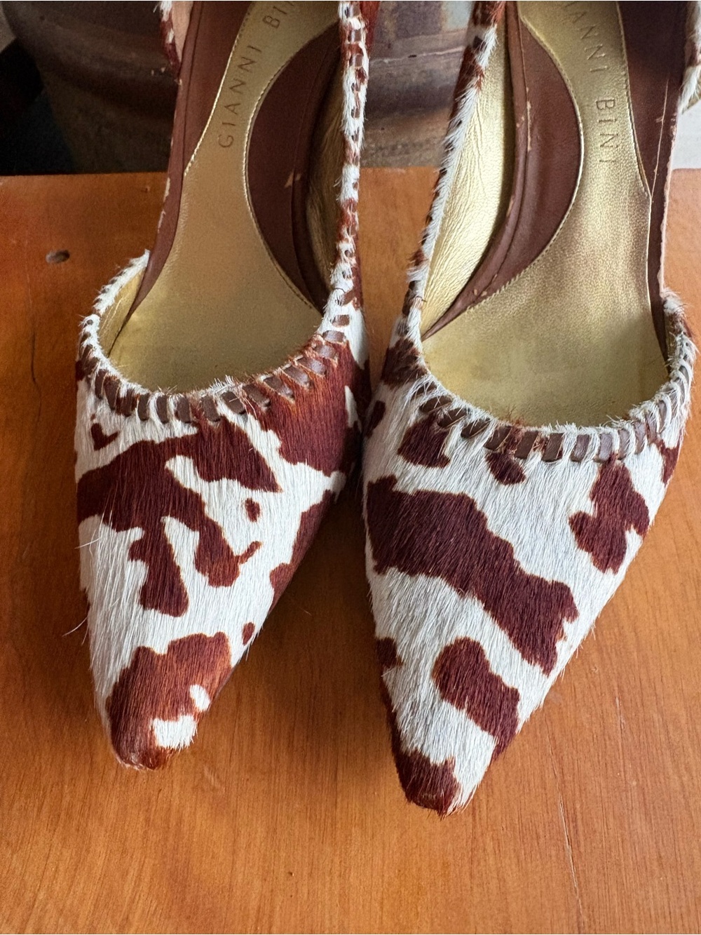 Gianni Bini Brown and White Cowhide Pointed Toe Pumps - Picture 5 of 8